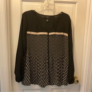 Alfani Black and Cream Diamond Pattern Blouse
